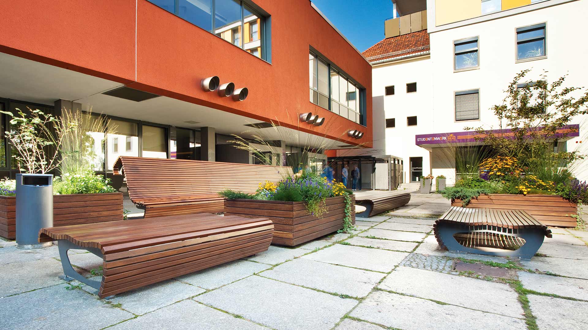 Sitzbank FLOW in Berlin