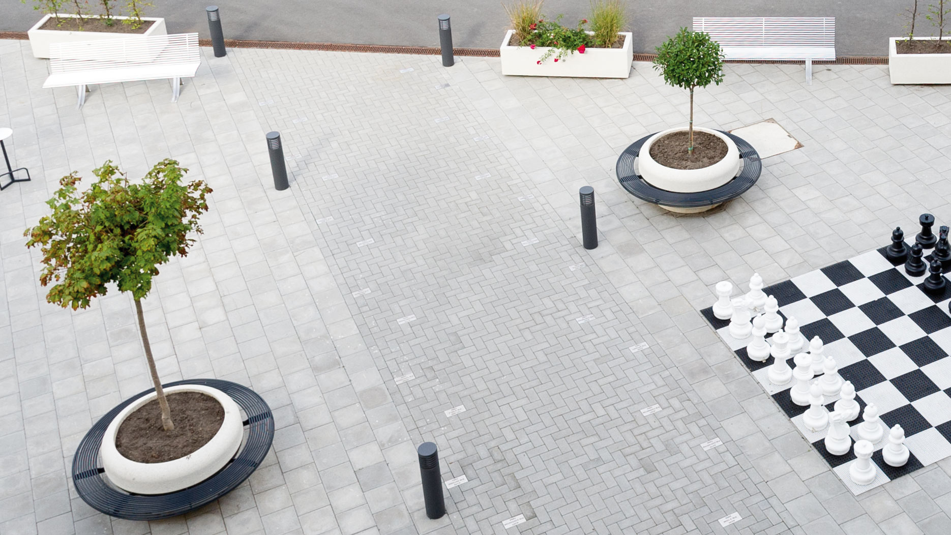 Pflanzbehälter TIMELESS in Frankfurt