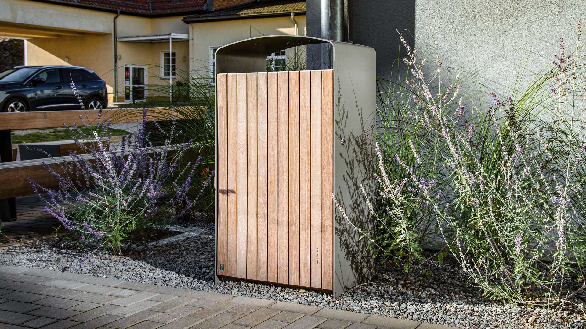 Abfallbehälter PRAX in Ahrensfelde