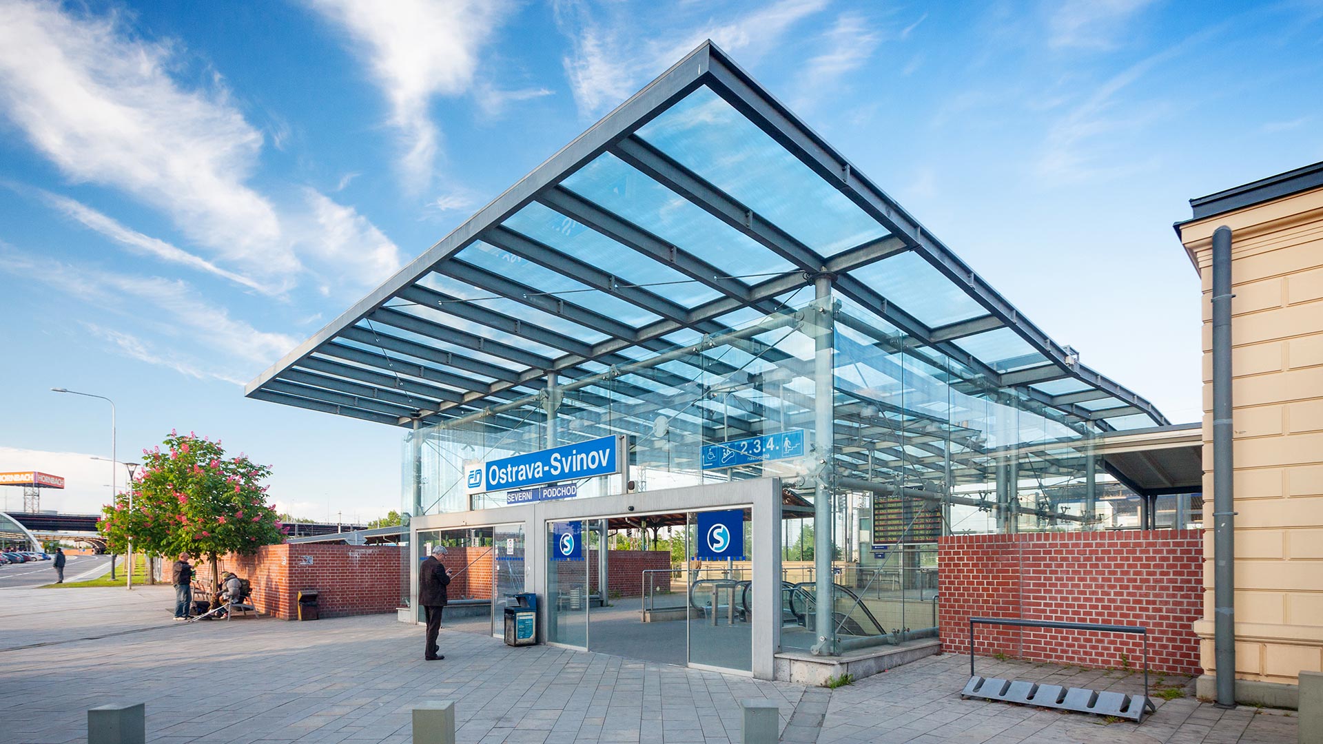 Überdachung Abgang - Ostrava Bahnhof