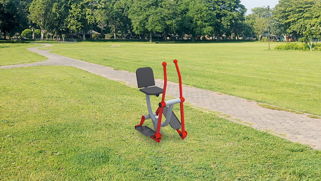 Ganzkoerpertrainer MAGNUS im Park