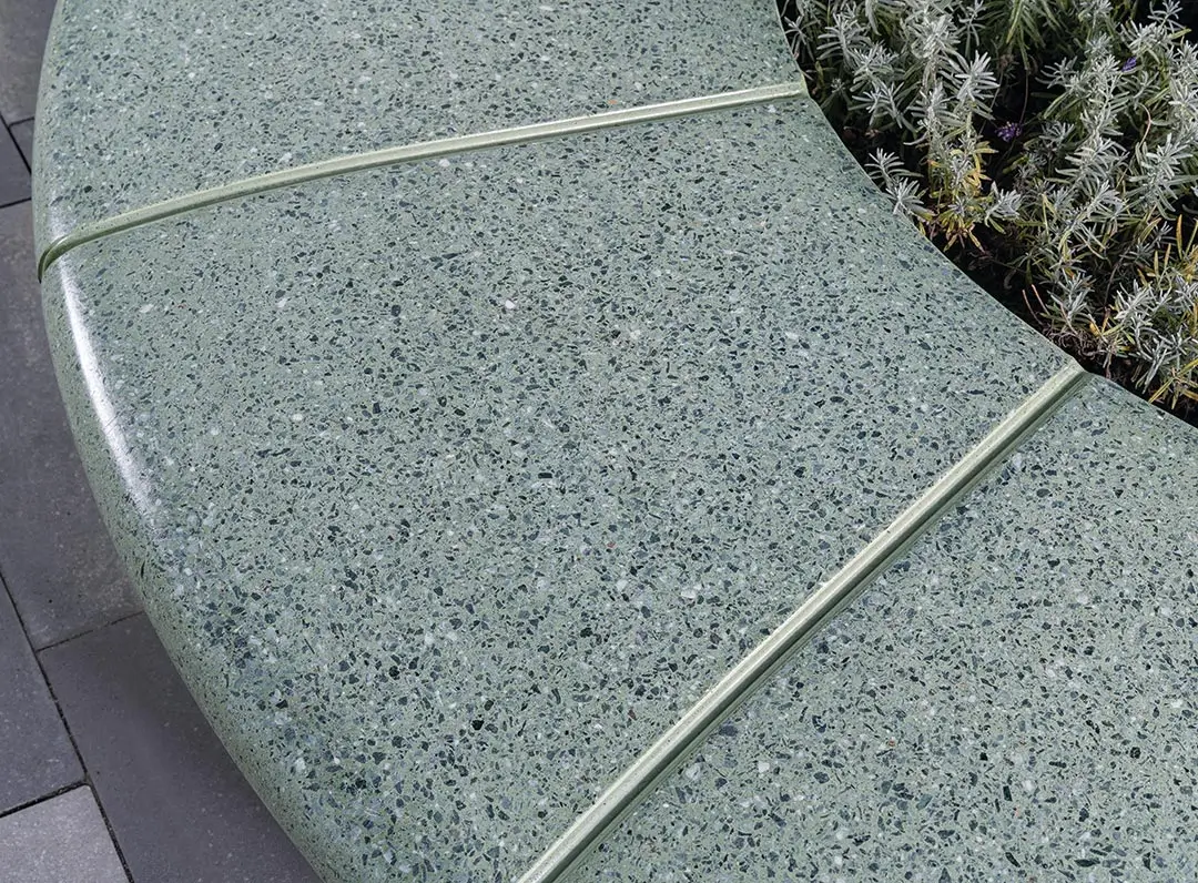 Stadtbegrünung: Pflegehinweise für Pflanzkübel & Parklets