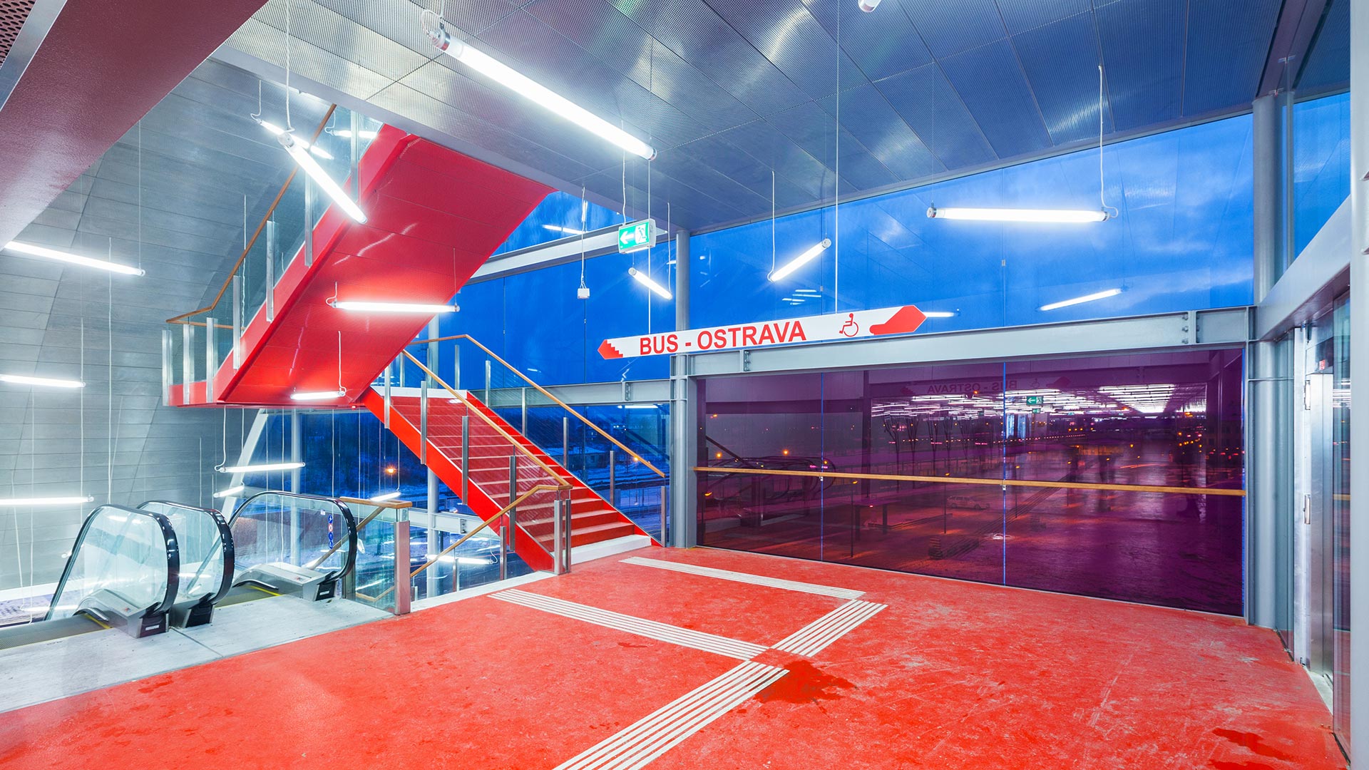 Bahnhofüberdachung Treppenhaus in Ostrava