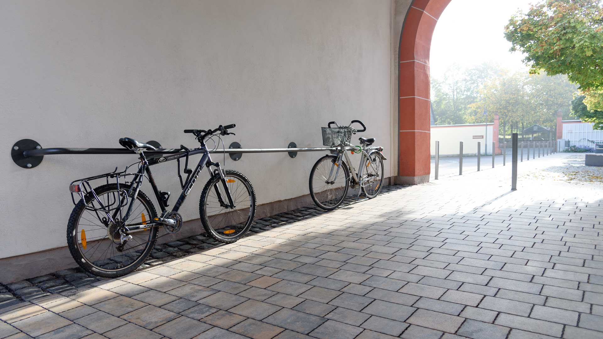 Wandanlehnbügel JEFFERSON in Bad Soden-Salmünster