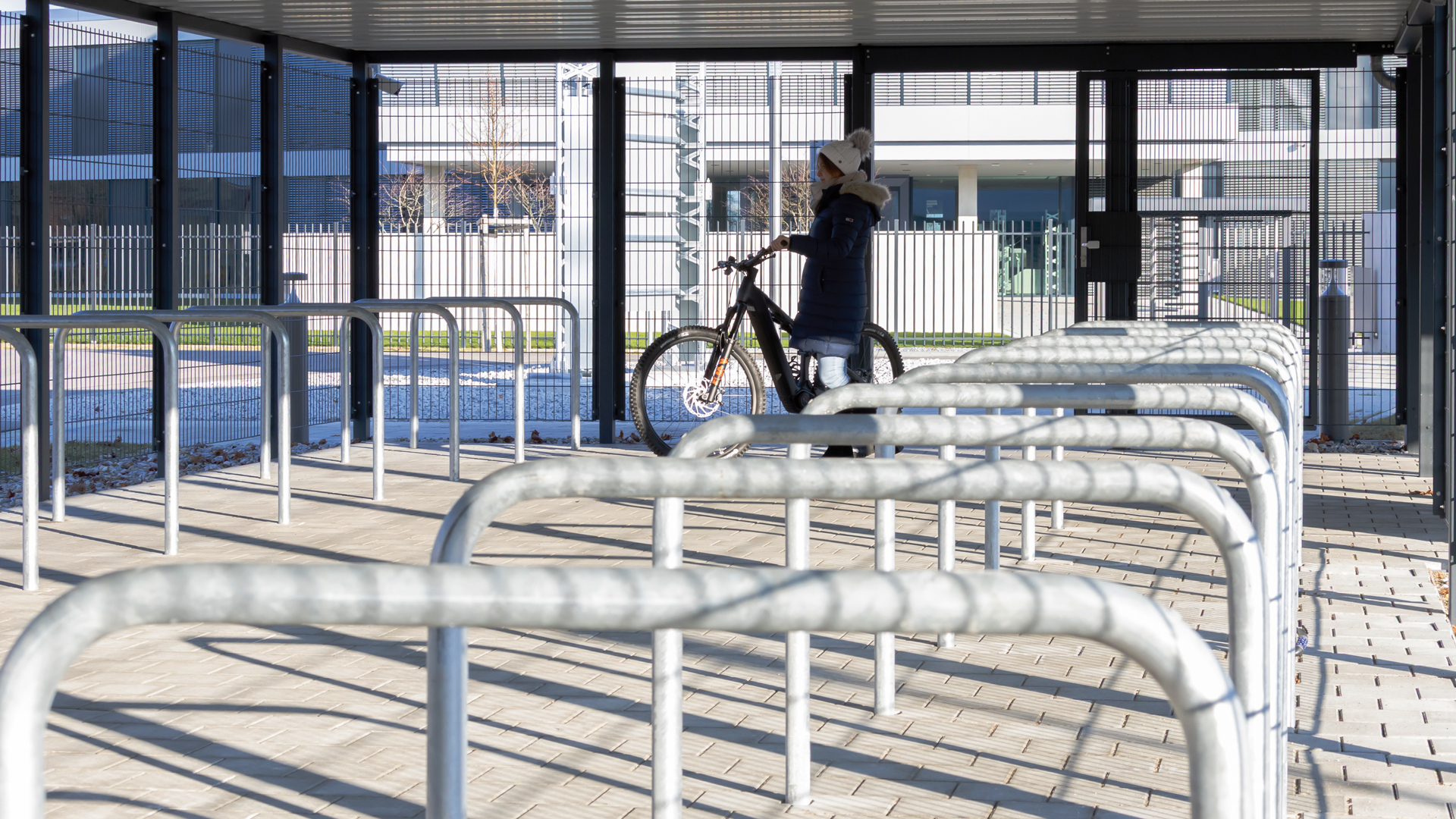 Fahrradüberdachung FLEXI-BOX mit Anlehnbügeln FLORIDA in Asbach-Bäumenheim