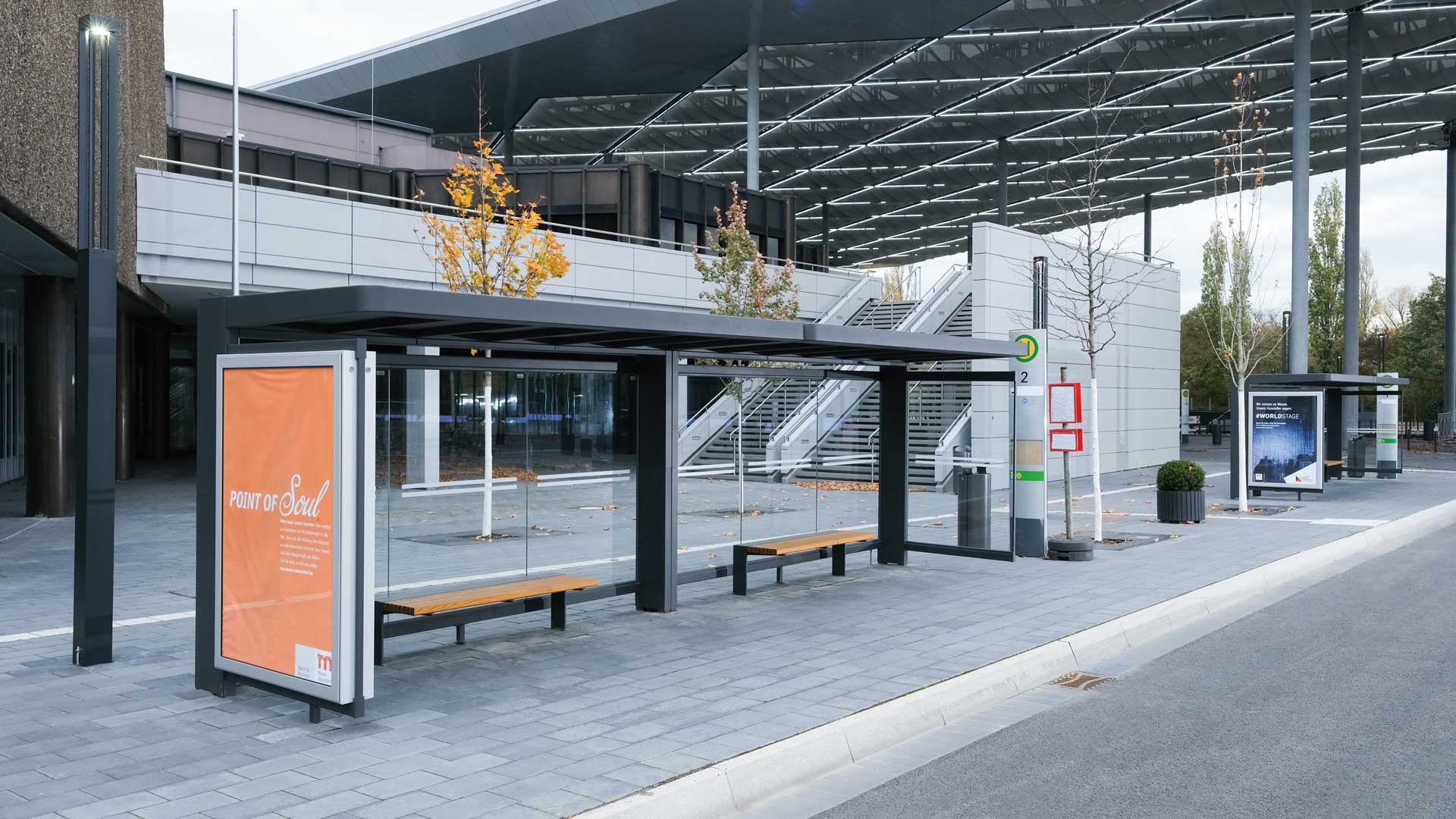 Wartehalle PURE in Düsseldorf - Teil 1