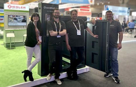 Gruppenbild unserer Mitarbeiter auf der Smart City Expo