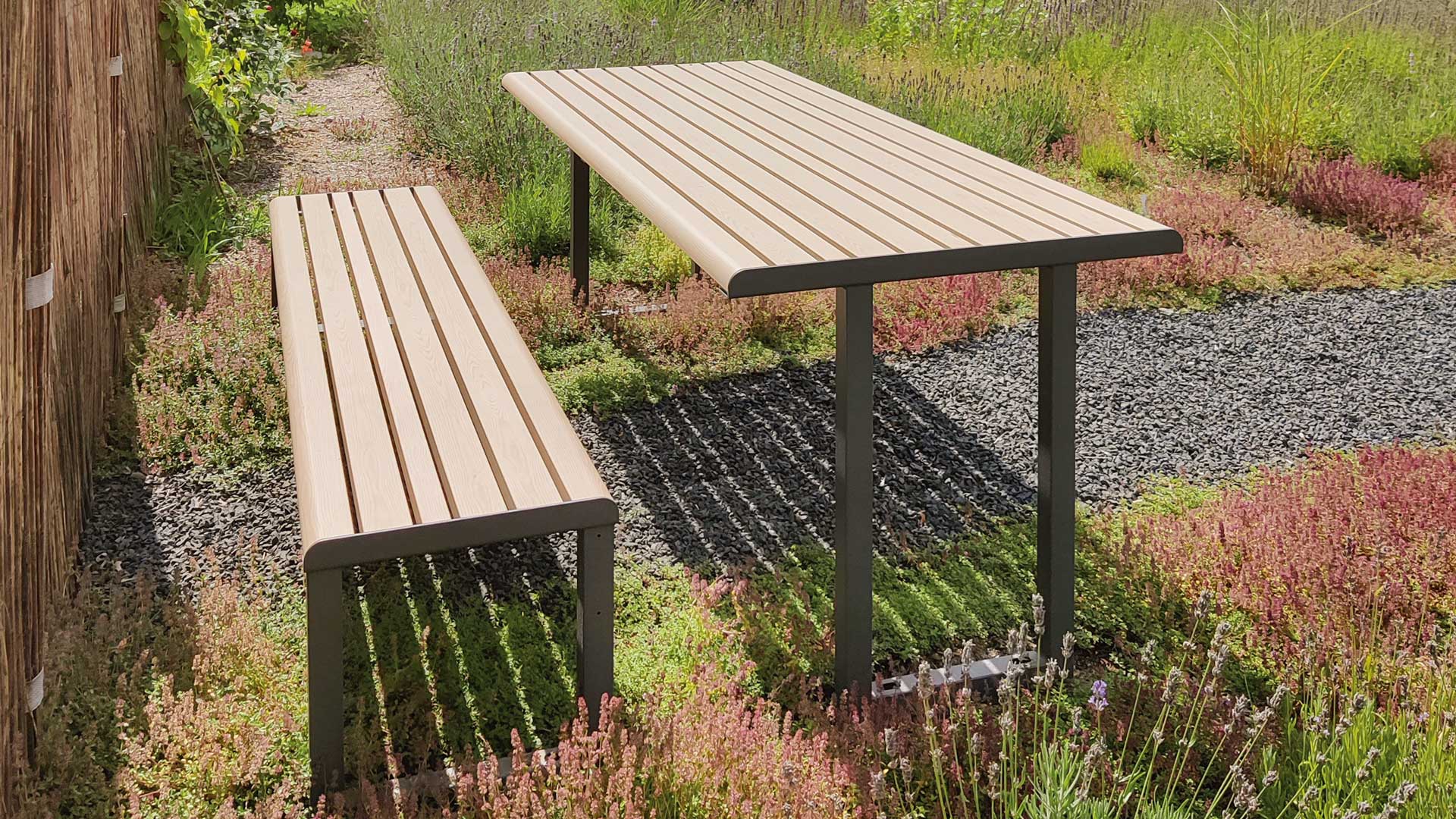 Sitzbank & Tisch MANTUA in Bautzen