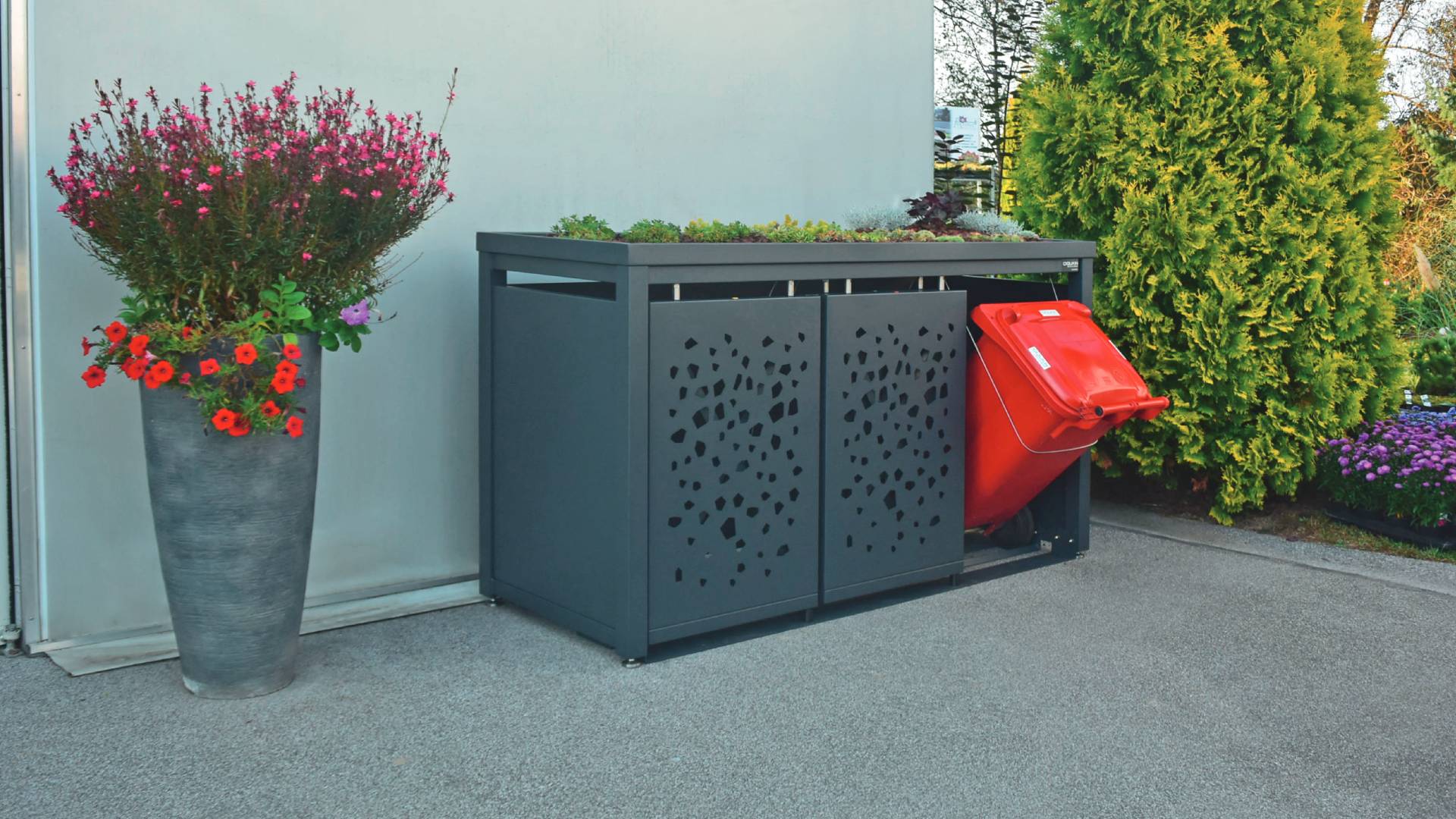 Dreier Mülltonnenbox mit Lochoptik