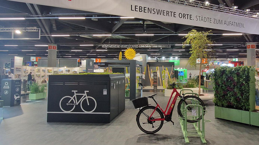 Die Kombination aus Bepflanzungen und Stadtmobiliar stieß auf reges Interesse.