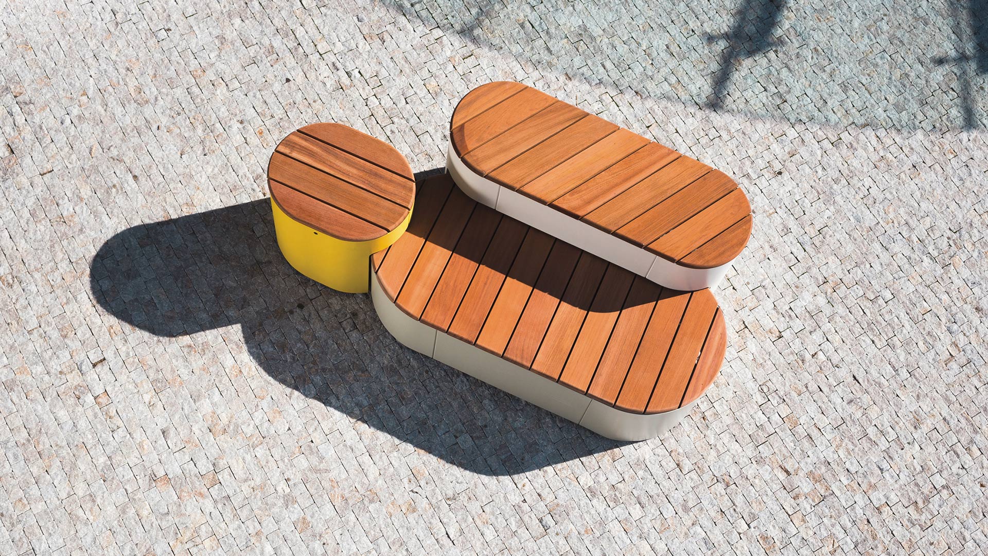 Sitzpodest auf Holz aus der Vogelperspektive