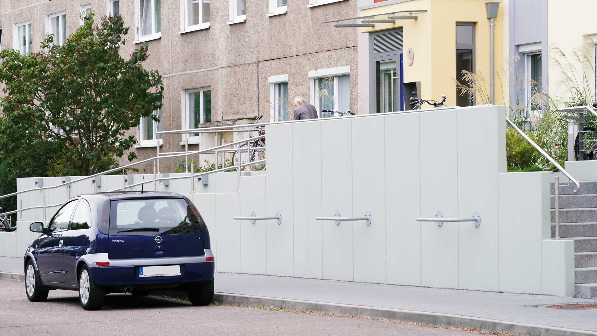 Wandanlehnbügel JEFFERSON in Dessau