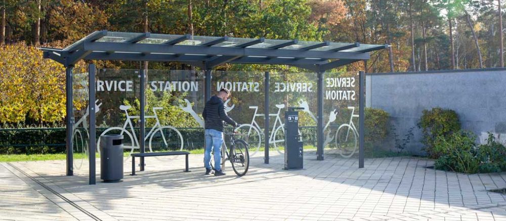Fahrradüberdachung TUCANA als Service Station