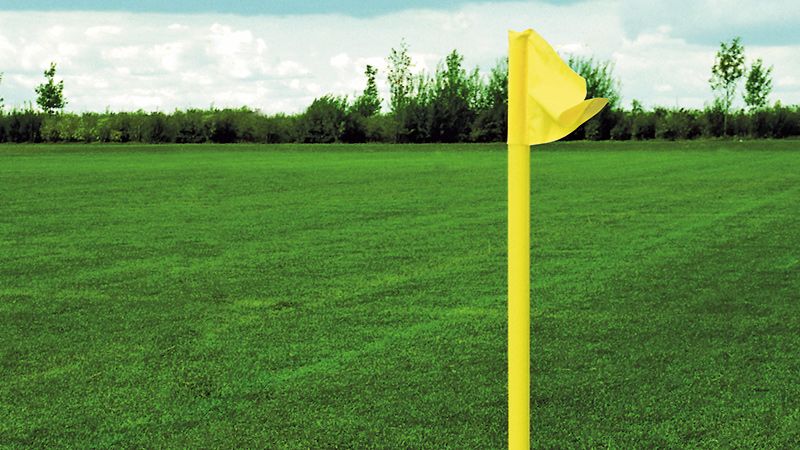 Eckfahne ANDY auf dem Fußballplatz